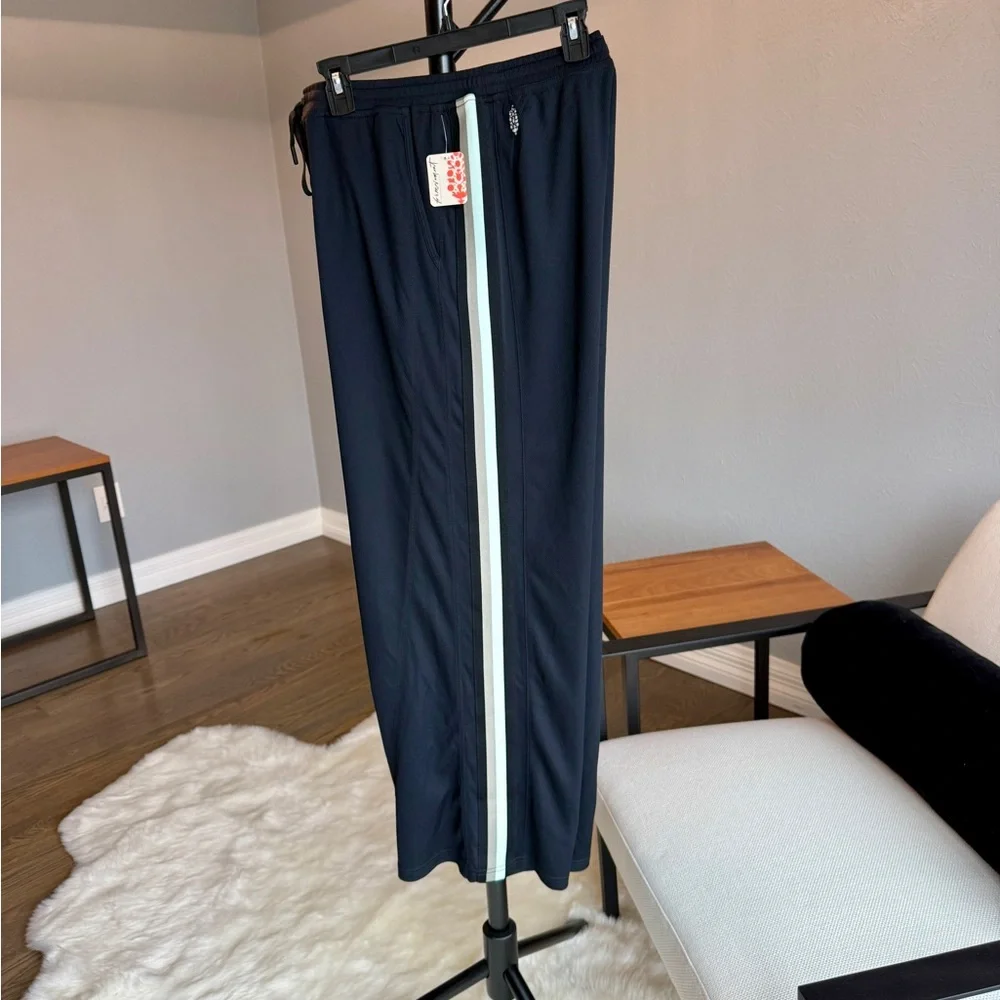 Free People Movement One On One Mesh Pants Black size M NWT!!! - Picture 5 of 9